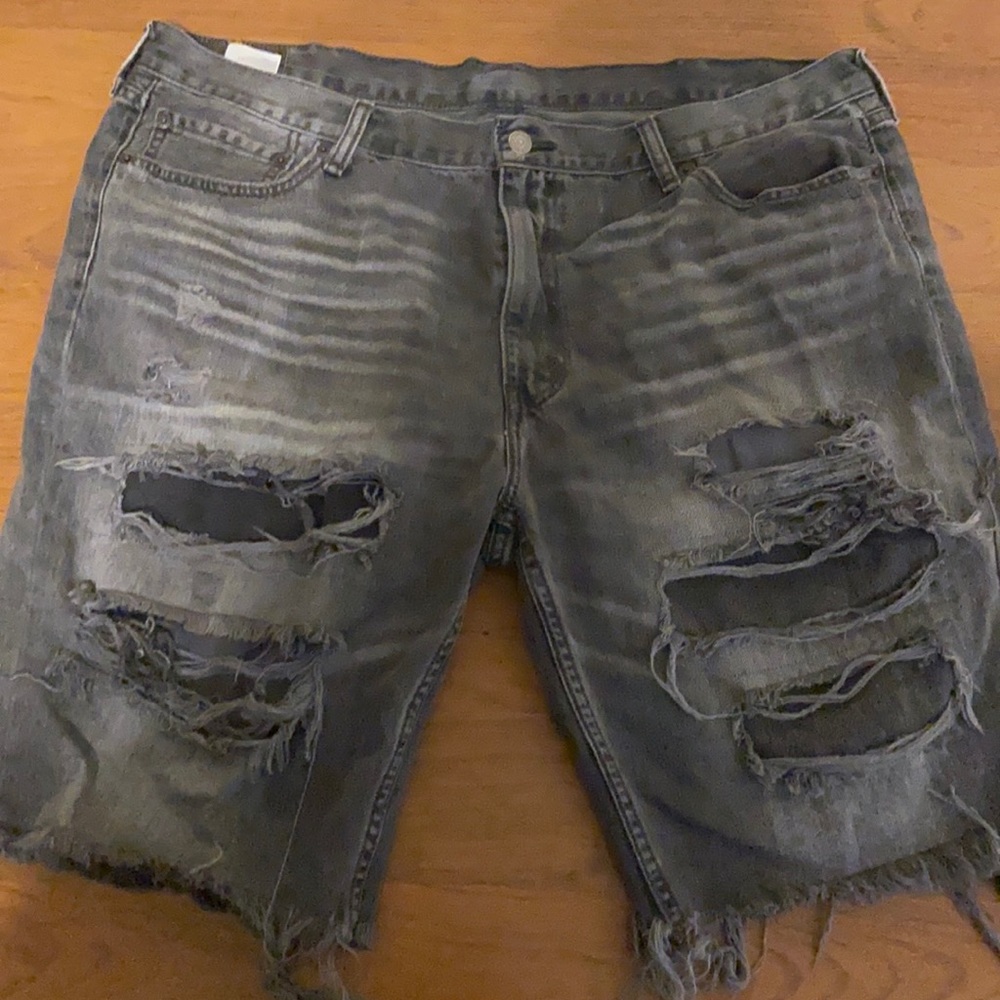Men’s Levi shorts size 42